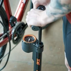 Pompe à Pied Vélo 12 Bar - Airmotion 12.0 SKS 12 Pompe à Pied Vélo 12 Bar - Airmotion 12.0 SKS -Default Template Soldes pompe a pied airmotion galerie 03